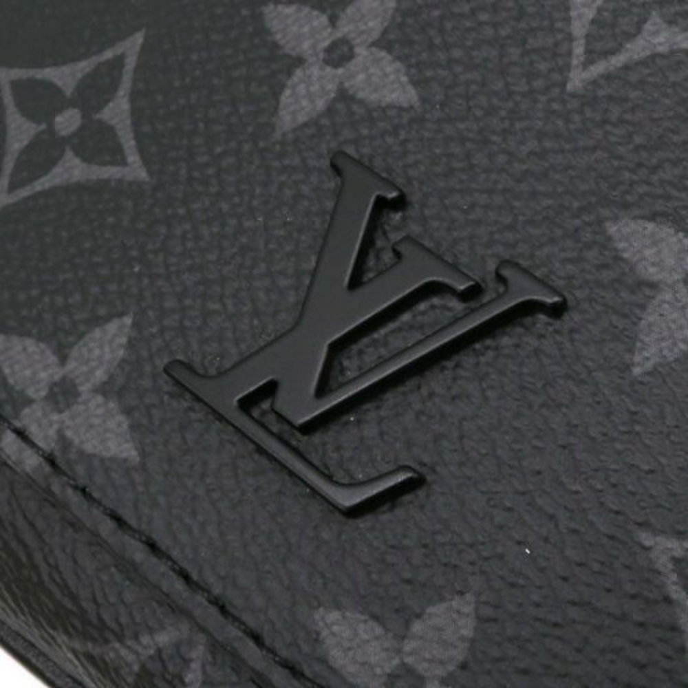 Louis Vuitton Monogram Eclipse Black District - image 3